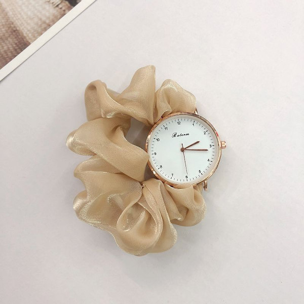 Kreativ Modeband Digital Klocka Dam Fe Elegant Personlighet Damklocka Student Beige