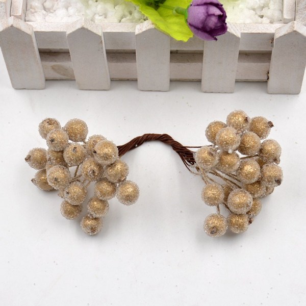 40 st Mini Konstgjord Blomma Frukt Skum Bär Juldekoration Bukett För Bröllop Heminredning DIY Scrapbooking Bacca Krans A11