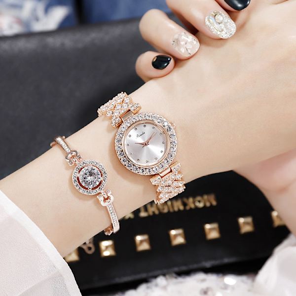 Koreansk Enkel Temperamentsfull Trendig Liten Urtavla Diamant Student Mode Damklocka Silver black surface