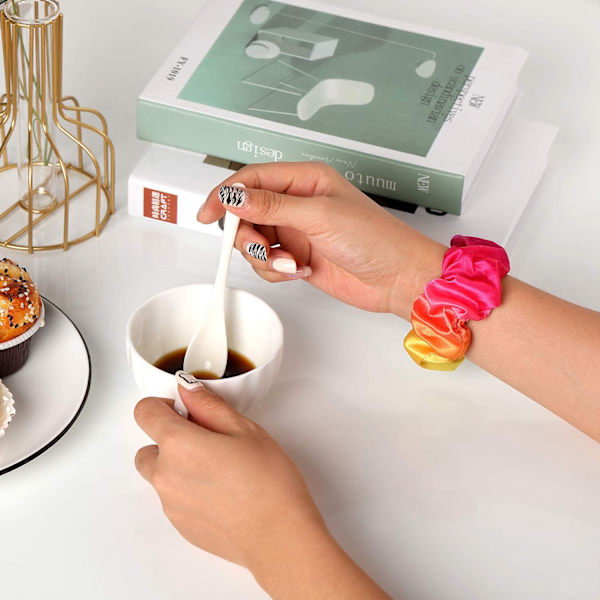 Scrunchie-ranneke Apple Watch -rannekkeelle 44mm 40mm iWatch 42/38mm Joustava Nylon Solo Loop älykäs rannekoru applewatch serie 5 43 SE 6 rainbow 42mm or 44mm