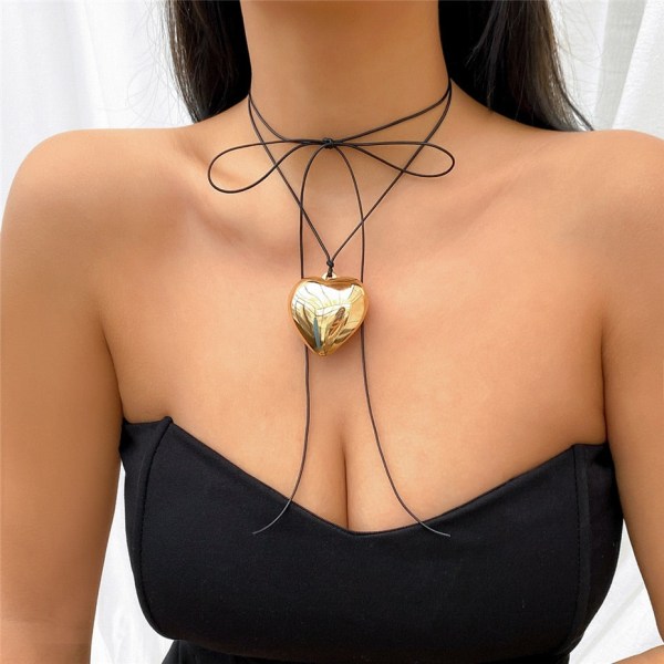 Goth Svart Fløyel Stort Hjerte Anheng Choker Halskjede for Kvinner Elegant Vev Knute Sløyfe Justerbart Kjede Nyttårs Smykker Waxy Thread Silver