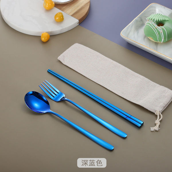Rostfritt stål Koreansk stil Sked Gaffel Ätpinnar Titanpläterade Bordsservis Student Bärbar Tredelad Ätpinnar Sked Gaffel Three-piece set