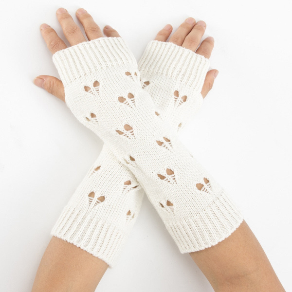 Stickade armvärmare för damer, mode handvärmare, vinterhandskar, virkade armar, ihåliga hjärtvantar, varma fingerlösa handskar Red One Size