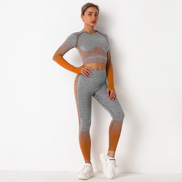 Europeisk og amerikansk sømløs yogadrakt for kvinner, strikket hofteløftende treningsbukser med høy elastisitet, treningsyogaklær 6092 long-sleeve suit-White M