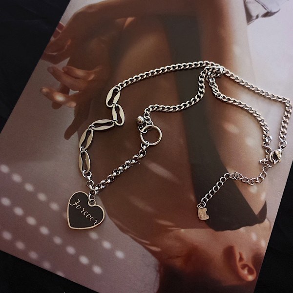 Titaani Teräs Musta Rakkaus Riipus Kaulakoru Korut Riipussetti Koristeelliset Korut 11# Silver Heart Letter necklace