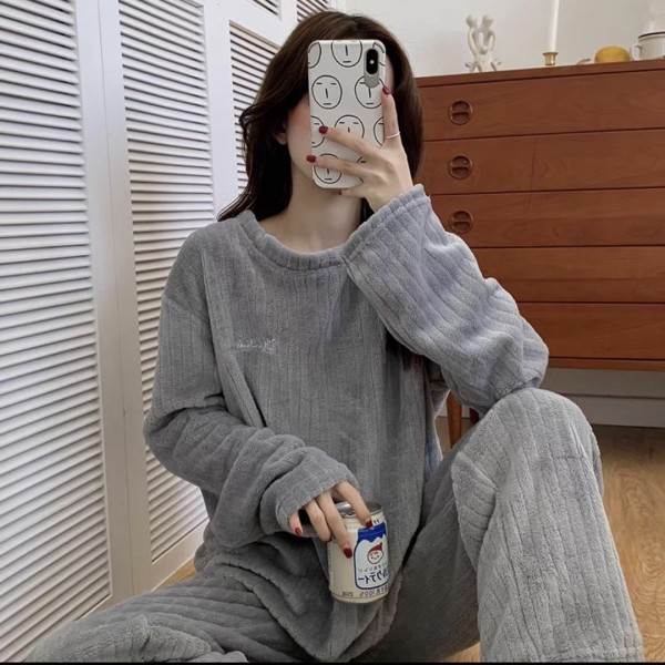 Höst Vinter Dam Koreansk Mode Temperament Korall Fleece Varma Pyjamas Set Tjock Plus Sammet Söt Bekväm Andningsbar Casual Hemmakläder White One Size