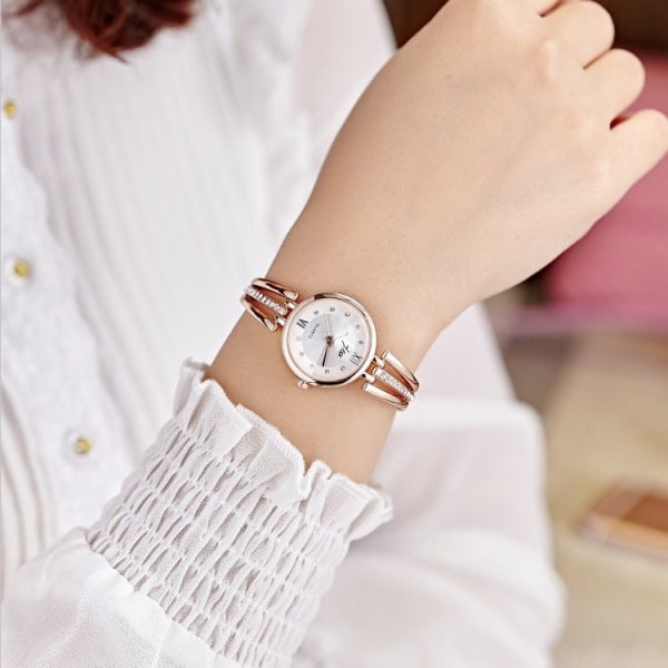 Damklocka med strass, stålarmband, Ins-stil, studentmode, koreansk modeklocka för dam silver streak white plate