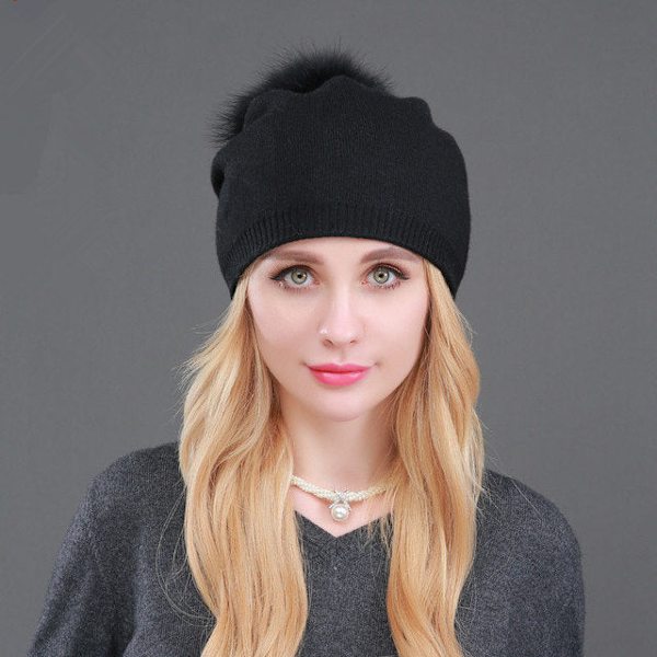 Höst- och vinter damstickad mössa med tvättbjörnspälsboll, varm ullhatt, fashionabla dammössa Dark gray natural color ball