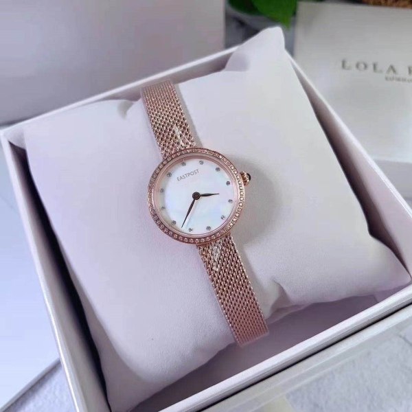 Lola Rose Litet Grönt Klockset Roller Liten Gyllene Klocka Fyrkantig Brittisk Stjärnklar Klocka Flicka No. 5 mesh belt Square
