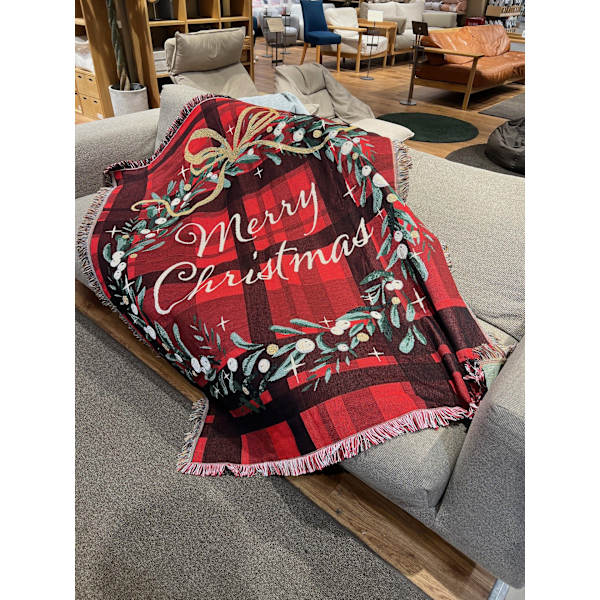Hyvää Joulua Orava Mänty Huopa Seinävaate Seinäkoriste Sohvapyyhe Christmas tree 130X160cm blanket
