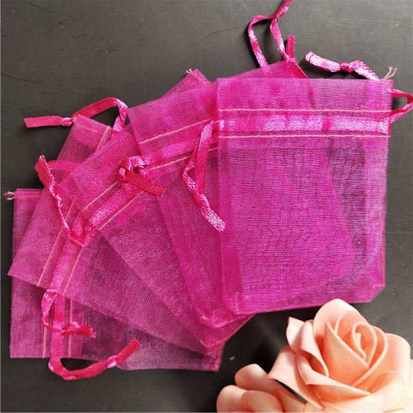 25/50 st/lot Vita Organzapåsar med Dragsko &amp; Små Påsar Smyckespaket Väskor Jul Bröllop Förpackning Presentpåsar 5z rose red 17x23 cm