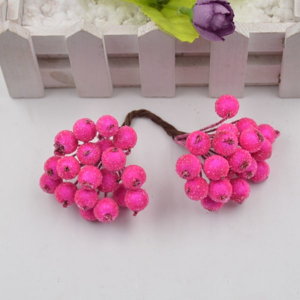 40 st Mini Konstgjord Blomma Frukt Skum Bär Juldekoration Bukett För Bröllop Heminredning DIY Scrapbooking Bacca Krans A16