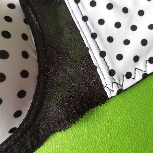 Spetsjusterade axelband BH Kvinnor Vadderad Underkläder Push Up BH Bygel BH B C Kupa Pink 38C