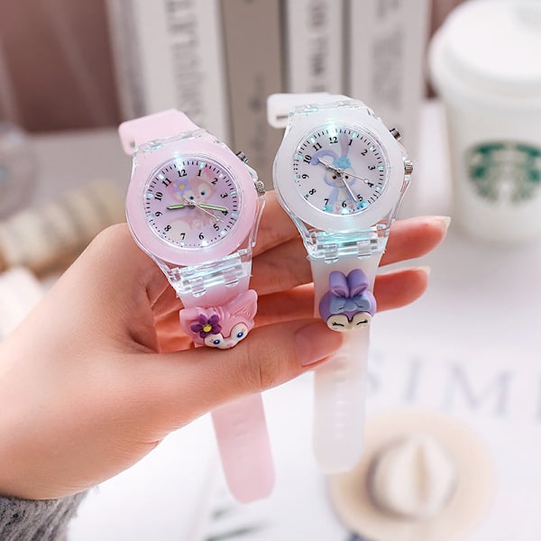 Tegneserie Fargerik Blinkende Lys Lysende Klokke Dukke Silikon Elektronisk Klokke White StellaLou stickers doll