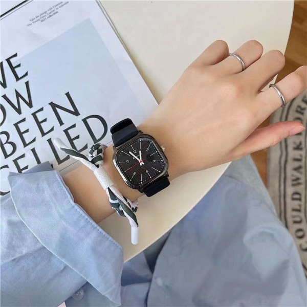 Par Watch Dam Ins Style Square Digital Quartz Watch för mellanstadieelever Coffee with black shell white plate
