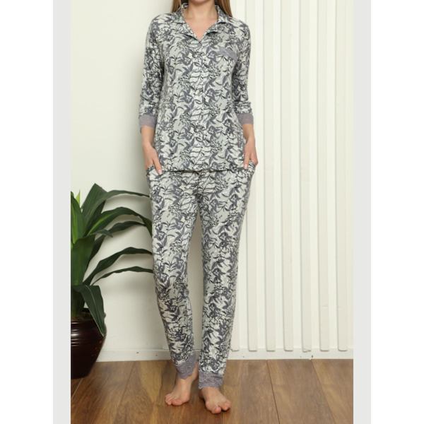 Brunt pyjamassett for kvinner med lommer, knapper, lycra og blonder Green M