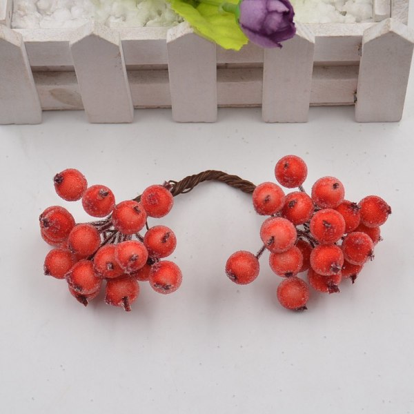 40 st Mini Konstgjord Blomma Frukt Skum Bär Juldekoration Bukett För Bröllop Heminredning DIY Scrapbooking Bacca Krans A15
