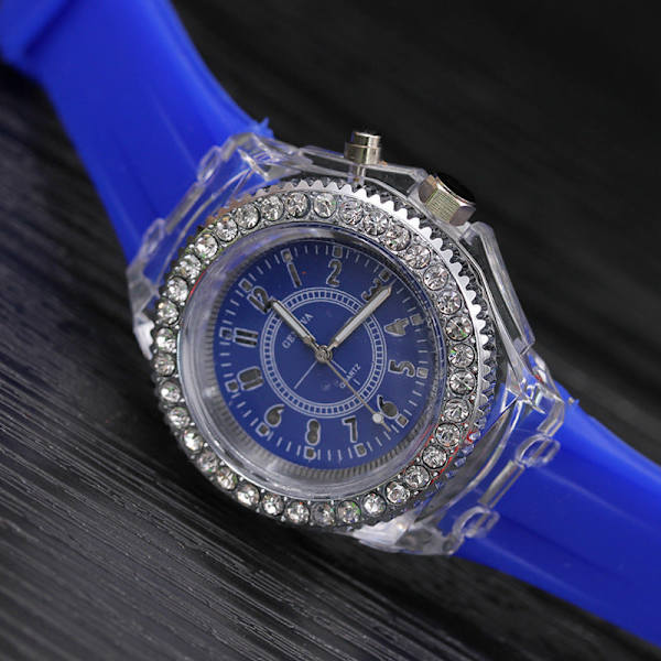Valoisa kello Valoisa opiskelijakello Kello Blue