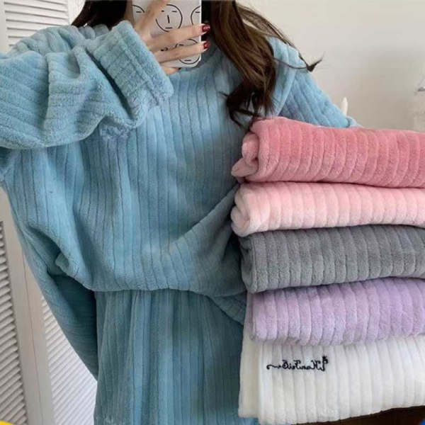 Höst Vinter Dam Koreansk Mode Temperament Korall Fleece Varma Pyjamas Set Tjock Plus Sammet Söt Bekväm Andningsbar Casual Hemmakläder Blue One Size