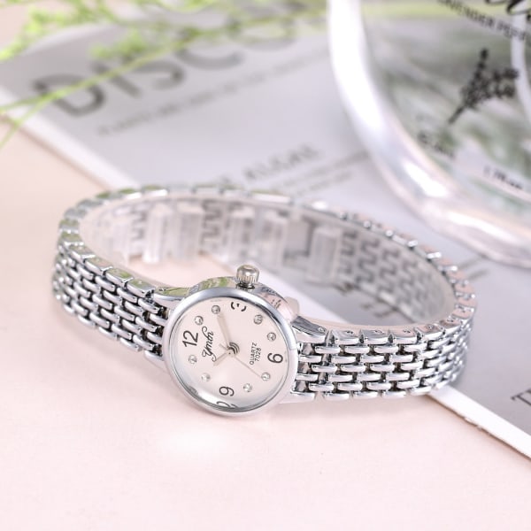 Enkel Damklocka i Legering Set Mode Damklocka Dam Quartz Klocka Ett Stycke Rose Gold