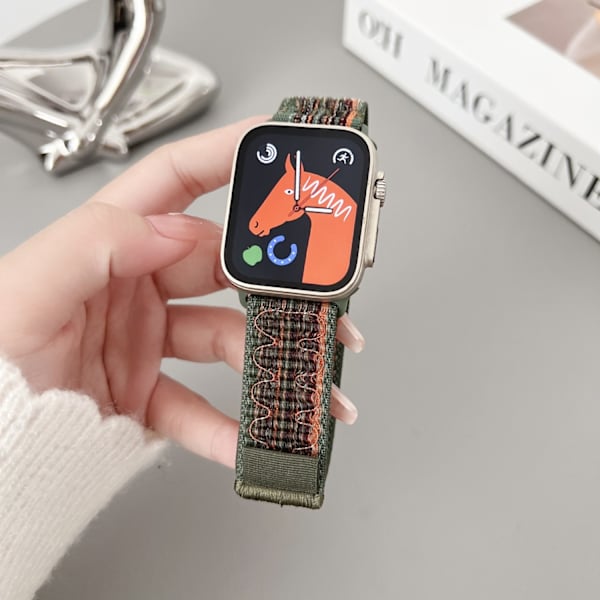 Klockarmband för Apple Watch iWatch 42/44/45/49mm Mörk grangrön med orange