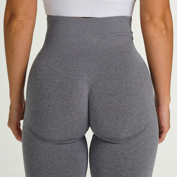Kesän eurooppalainen ja amerikkalainen muoti urheilu fitness joogahousut saumattomat tiukat shortsit naisille 9165 shorts-light bean paste red L
