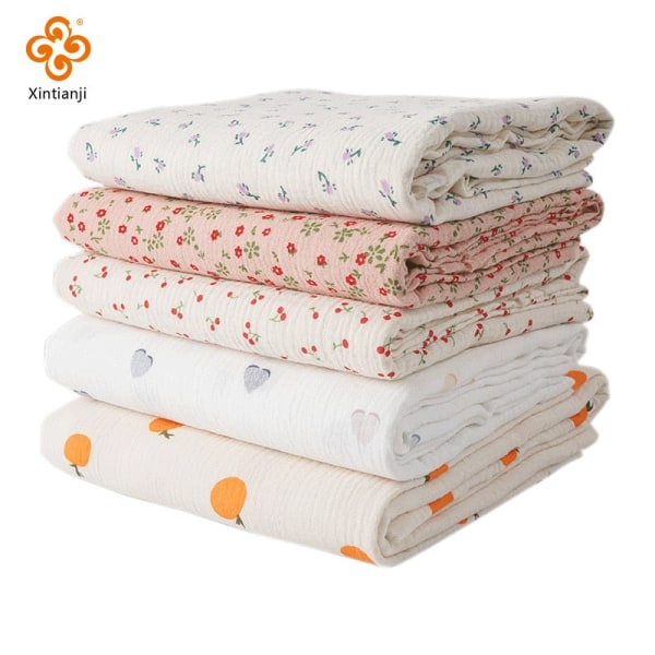 Pehmeät kukalliset pyjamat yöpaita puuvillaharso kangas ruusukuvioinen kreppipuuvilla pitkähihainen Ins-tyylinen kotiasukangas 4 white flowers 50x135cm(0.5 meters)