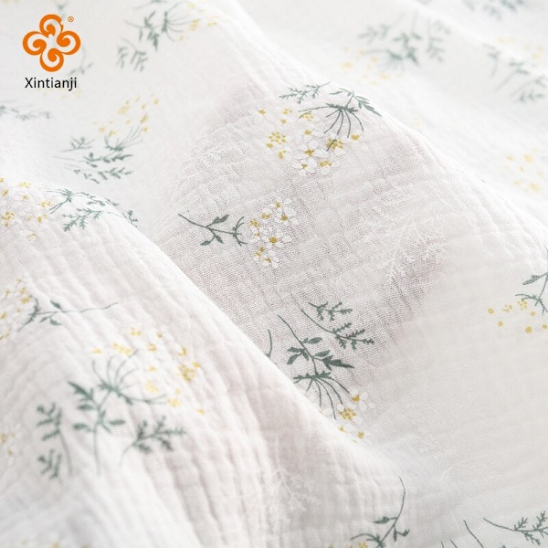 Mjuka blommiga pyjamas Nattlinne Bomull Gase Tyg Rosetryckt Krepp Bomull Långärmad Ins Stil Hemmakläder Tyg 1 Daisy 50x135cm(0.5 meters)