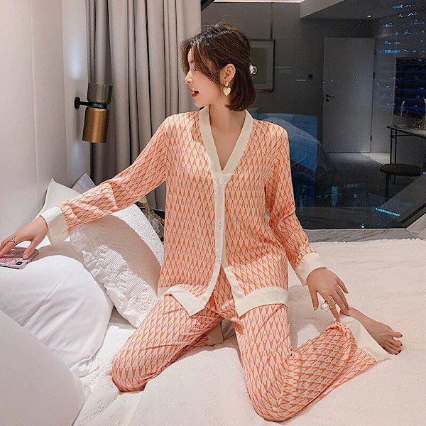 Syksyn uusi mukava kirjainkuvioinen naisten pyjama kotiasu muodikas ohut pitkähihainen pyjamasetti White XL