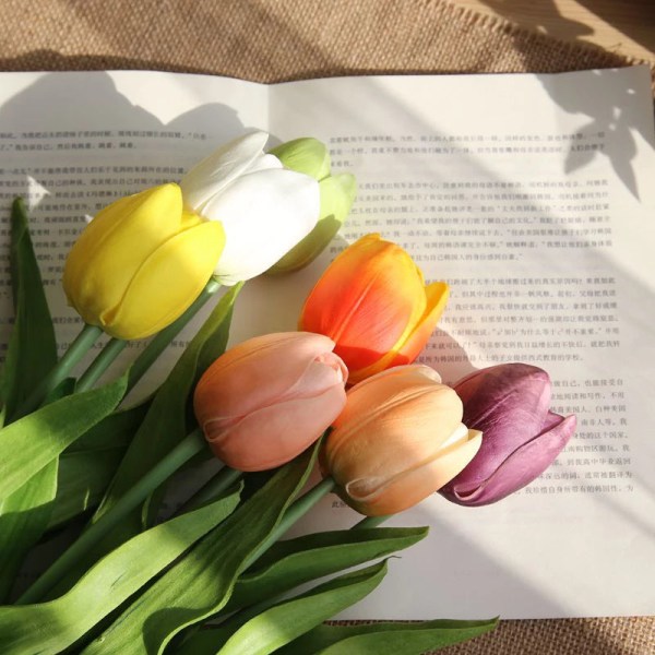 10 stk. Tulipaner Kunstig Blomsterbukett Real Touch Kunstige Fake Blomster for Hjem Bryllupsdekorasjon Innendørs Hagedekor Light pink