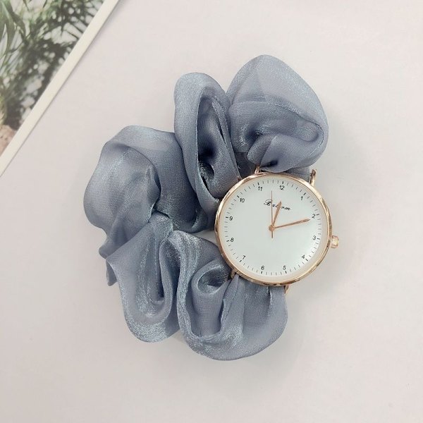 Kreativ Modeband Digital Klocka Dam Fe Elegant Personlighet Damklocka Student Beige