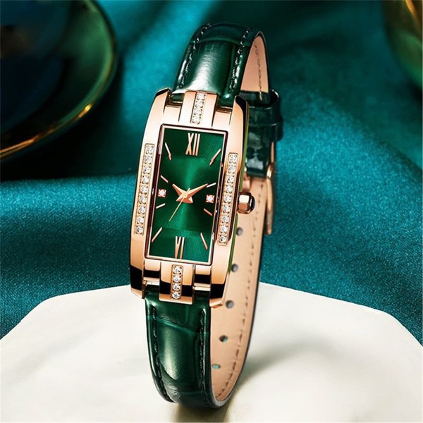 Retro prisvärd watch Damklocka Liten fyrkantig watch Damklocka Diamond Watch Green Watch White and Red