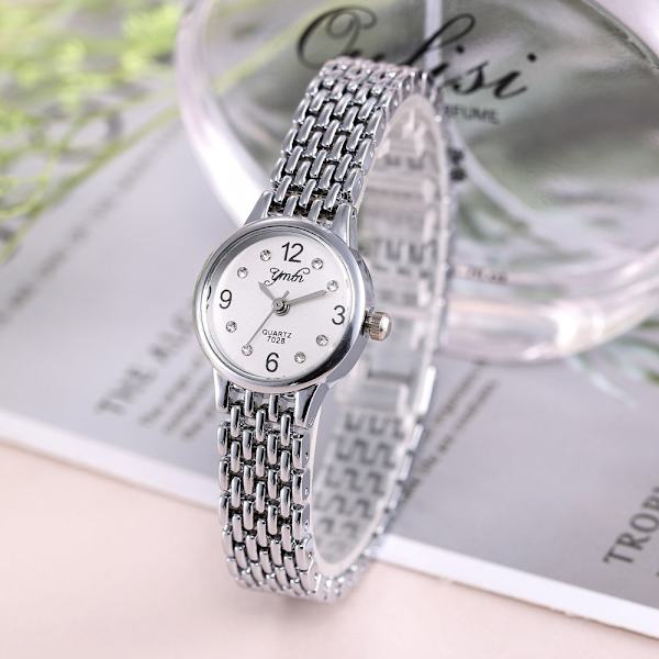 Enkel Damklocka i Legering Set Mode Damklocka Dam Quartz Klocka Ett Stycke Silver