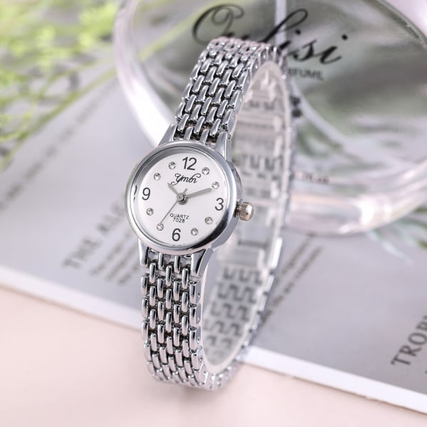 Enkelt Legeringssett Dameklokke Mote Dameklokke Dame Quartz Klokke Ett Stykke Silver