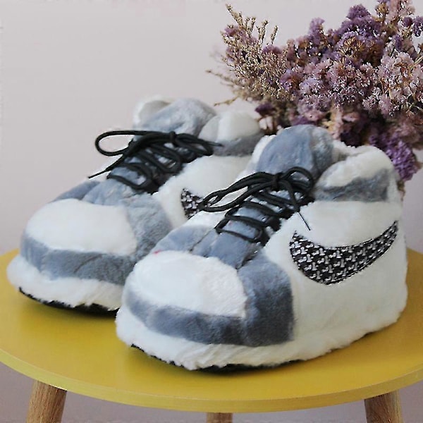Sneakers-liknande Plyschtofflor Kreativ Inpackning Luddiga Varma Vinter Inomhus Tofflor Bomullsskor Black with White