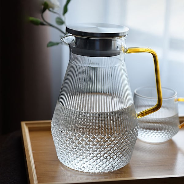 1.5L Glasskanne med Lokk, Stor Vannkanne med Lokk, Borosilikat Vannkaraffel, Varmebestandig Glass Vannkanne for Kjøleskap, Kanne for Juice