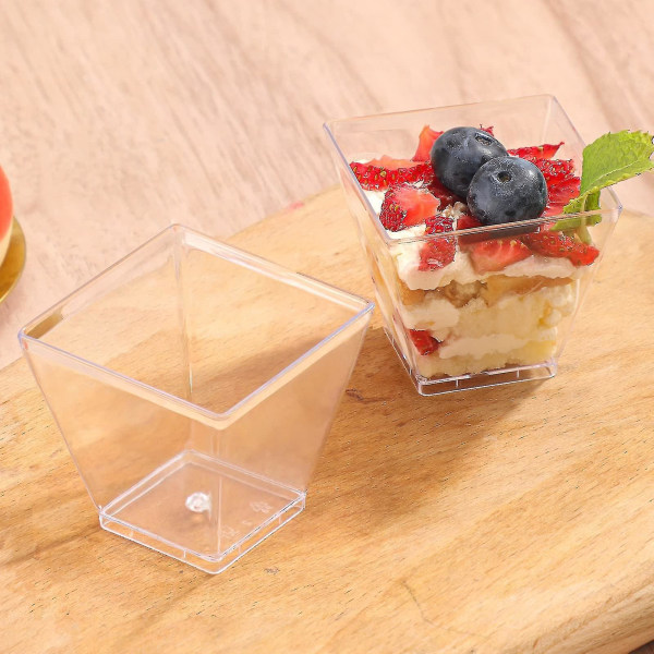 2oz Mini Dessertkopper for Fest Pudding Frukt Is - cups with spoons - 50pcs