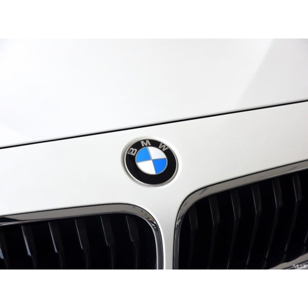 BM-W Emblem Motorhjelm Logo til 82MM 82MM