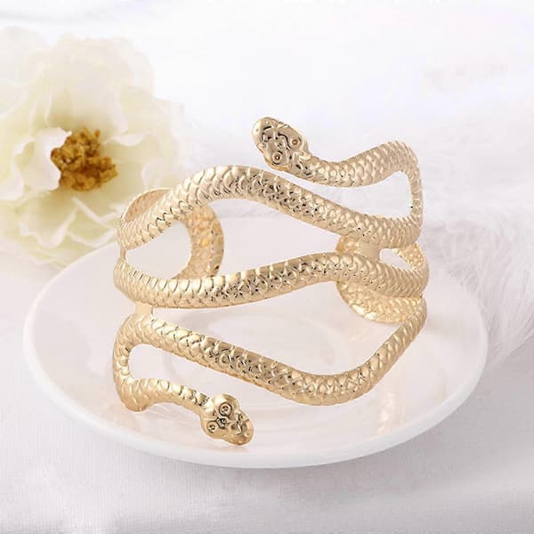 Multi Layer Coil Overarmsbånd Manchet Armringe til Piger Arm Armbånd Justerbart Silver