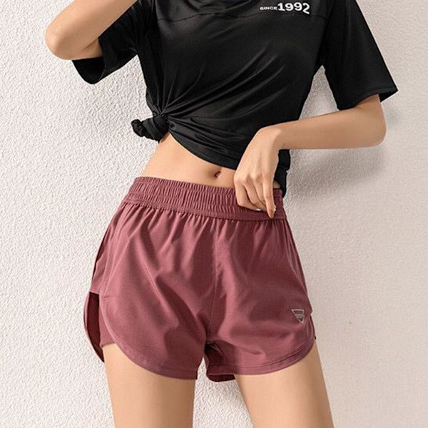 Kvinnors sport gym yoga dubbla lager elastiska shorts, storlekar S, M, L red M