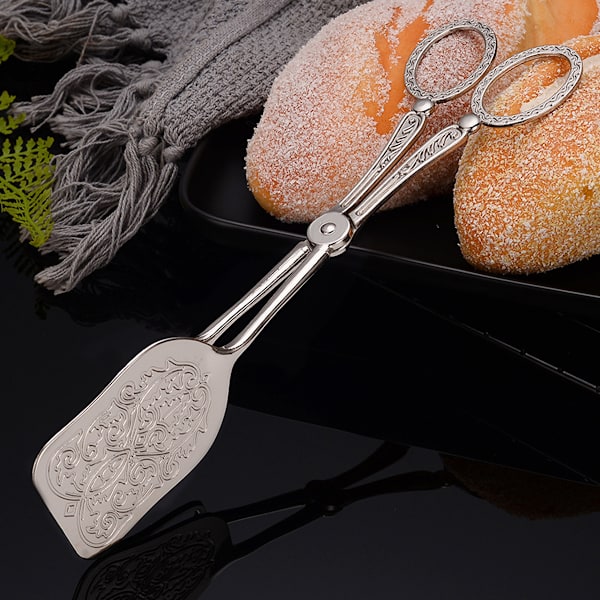 2 konditorivaror Silverpläterade dekorativa serveringstänger Buffetånga Bakverk Tårtsalladsbuffé