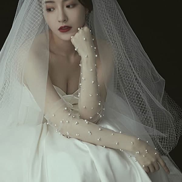 Ruched Mesh Handskar Elegant lång artighet Tulle Faux Pearl Beaded Bröllopsvantar