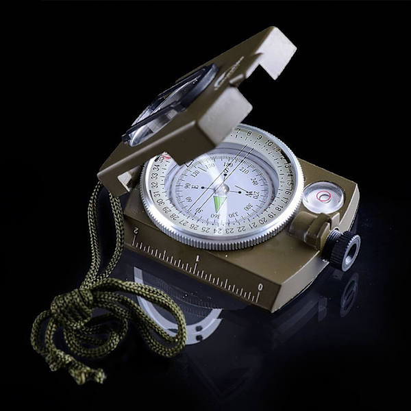 Camping Survival Glow in The Dark Militär kompass för vandring, camping, backpacking, utomhusaktiviteter