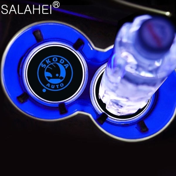 2-pack LED Bil Vattenkoppshållare Lampa Flask Underlägg för Skoda Octavia Superb Tillbehör