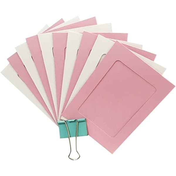 Bildram av papper med 10 stycken mini träklämmor klädstreck