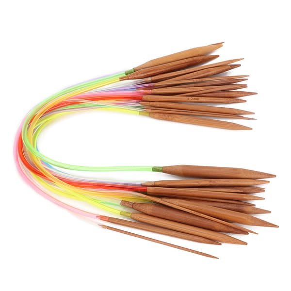 Bambustickor med flerfärgat kolfiberplaströr