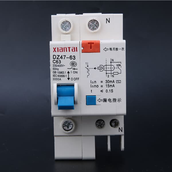 DZ47LE 1p N 230V-400V 50HZ 60A 4KA C Typ Jordfelsbrytare