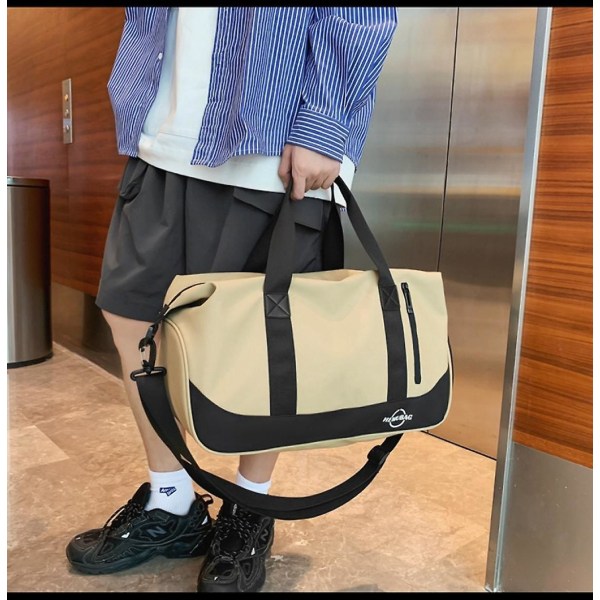 Yksinkertainen suuren kapasiteetin käsilaukku, urheilullinen vedenpitävä kuiva- ja fitness , lyhyen matkan matkalaukku khaki