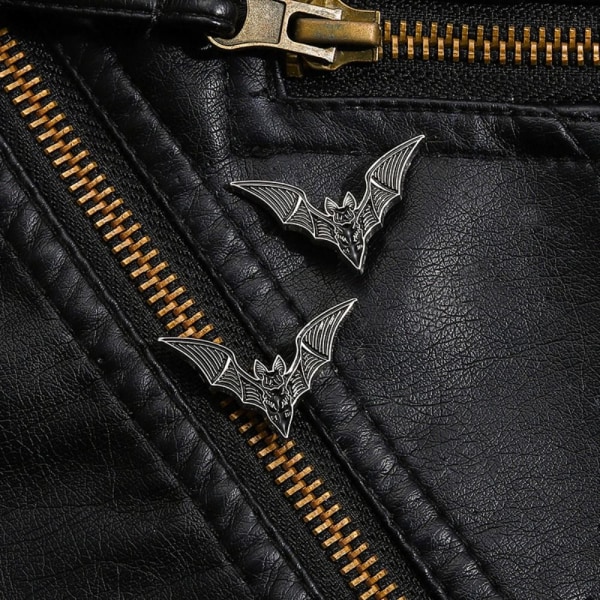 5. Bat Brosch Metal Badge Lapel Pin