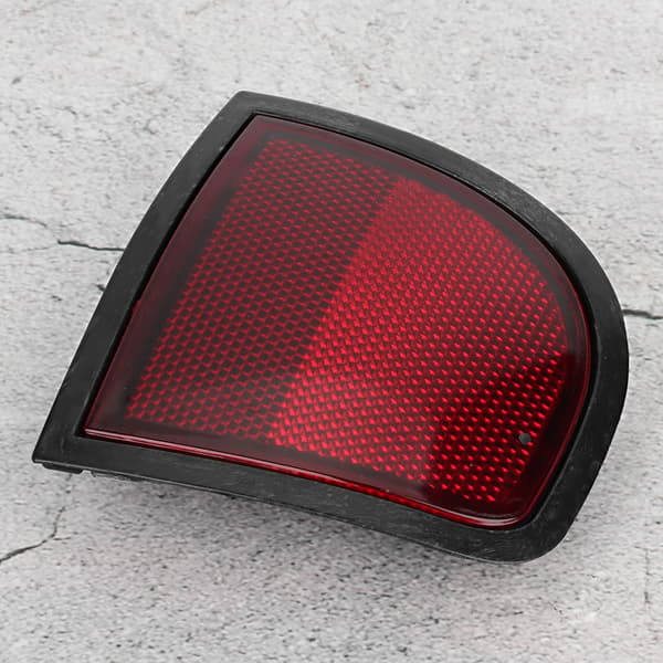 Mitsubishi Triton L200 Bakre Vänster Reflex Kit 8355A015